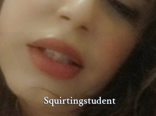 Squirtingstudent